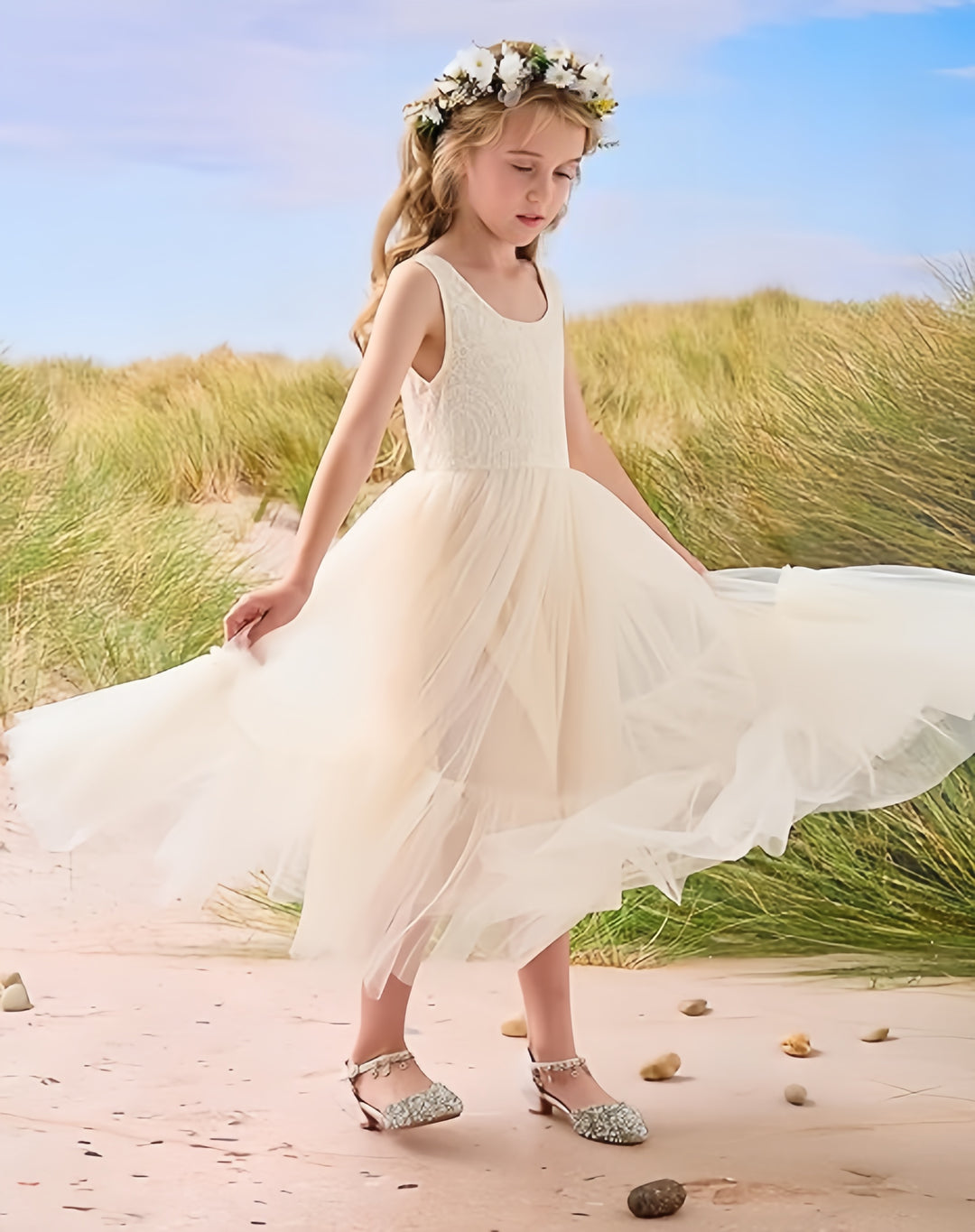 TinyTulle Elegant Lace Sleeveless Tulle Flower Girl Dress for Weddings