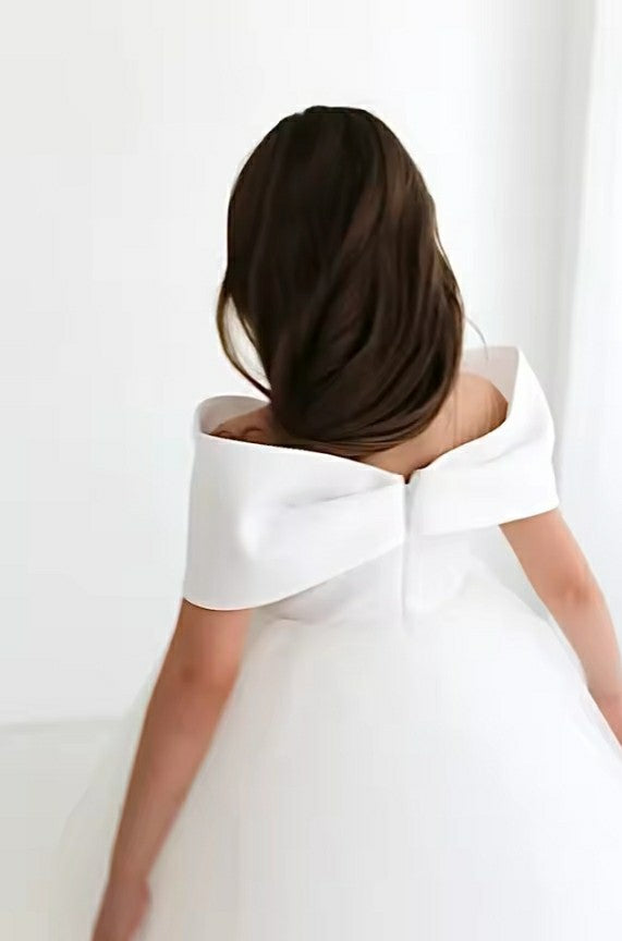 TinyTulle Elegant Ivory Off-the-Shoulder Wedding Flower Girl Dress with Bow Detail