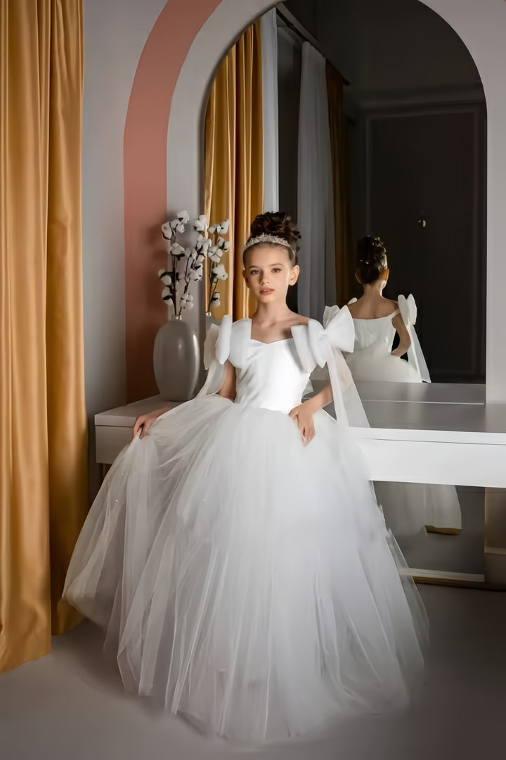 TinyTulle Sweetheart Neck Sleeveless Tulle Flower Girl Dress with Bow