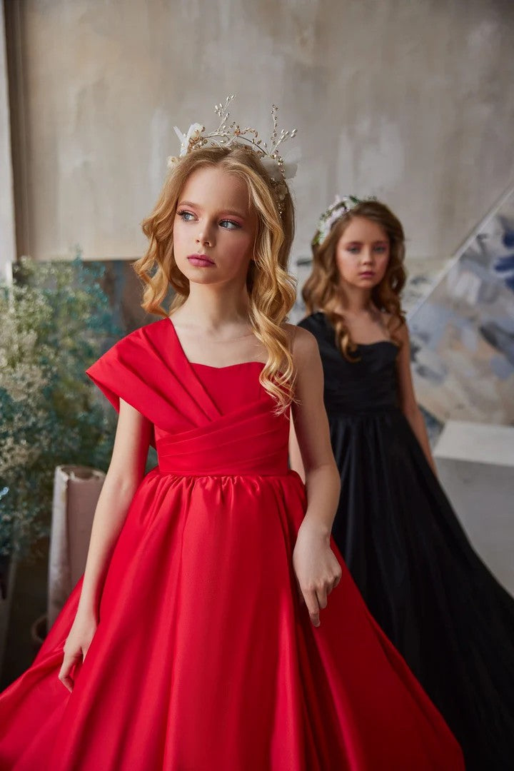 TinyTulle Elegant One-Shoulder Satin Flower Girl Ball Gown