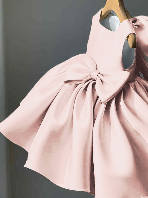 TinyTulle Elegant Sleeveless Satin Flower Girl Dress with Pleated Skirt &amp; Bow Detail