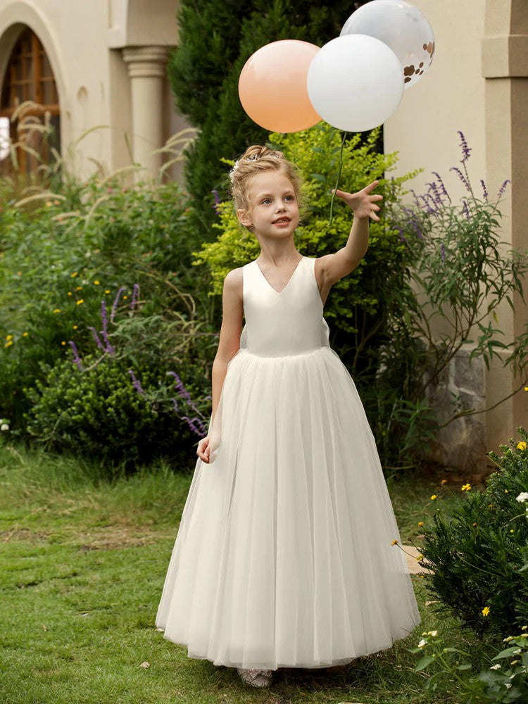 TinyTulle Elegant V-Neck Sleeveless Tulle Flower Girl Dress with Satin Bowknot